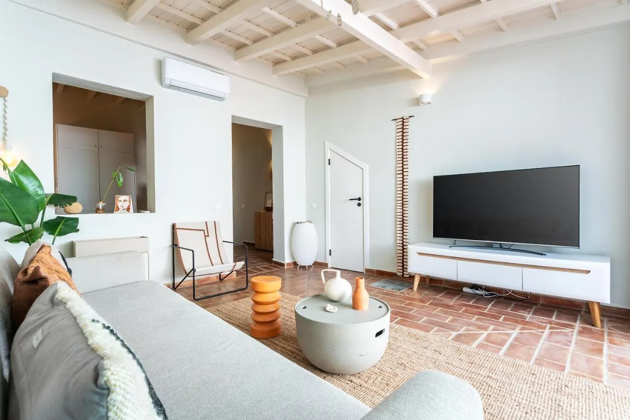 Privilege Casa Perto Do Mar With Rooftop Jacuzzi, Olhao Villa Holiday home