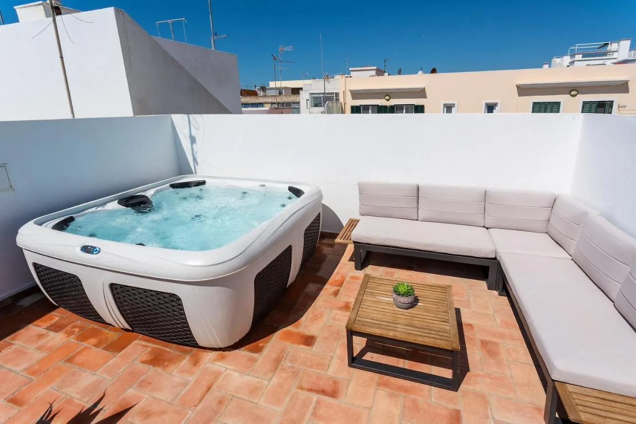 Privilege Casa Perto Do Mar With Rooftop Jacuzzi, Olhao Villa